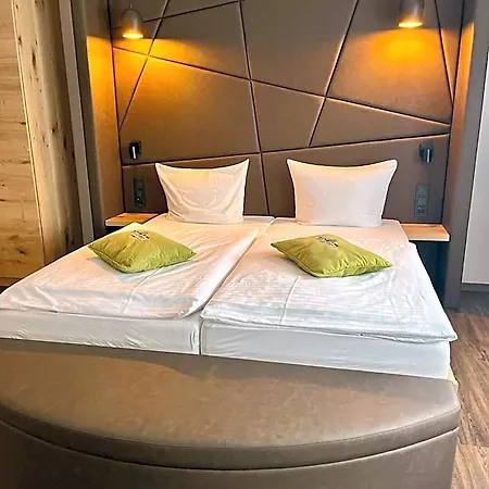 Metzgerei Drei Linden Hotel 3*